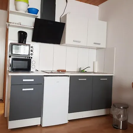 Monteurdoppelzimmer Mit Kueche, Bad גאיסלינגן אן דר סטייג'