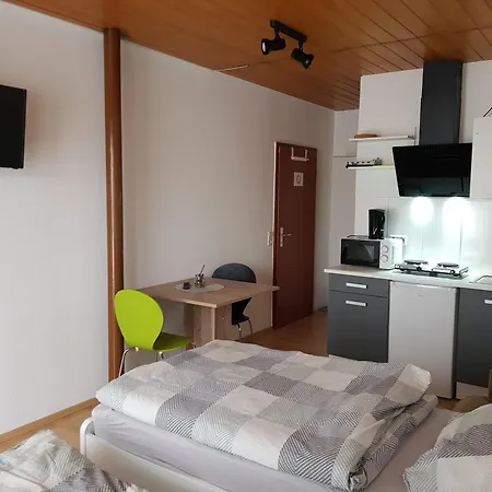 Monteurdoppelzimmer Mit Kueche, Bad *