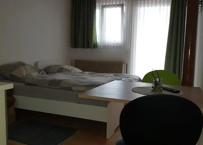 Апартаменты Monteurdoppelzimmer Mit Kueche, Bad *